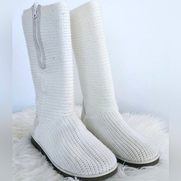 SO Foldover Sweater White Boots Size 9. 🌴 - Picture 2 of 10